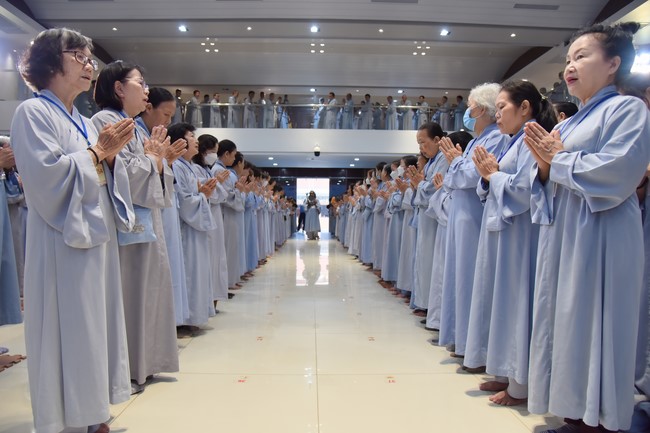 Dharma talk Looking back at the Vietnamese Buddha recitation Sect over the years  in The 98 th Seven-day Retreat