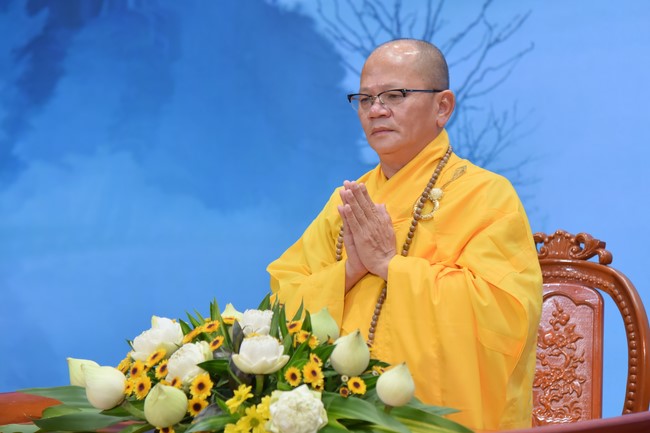 Dharma talk Looking back at the Vietnamese Buddha recitation Sect over the years  in The 98 th Seven-day Retreat