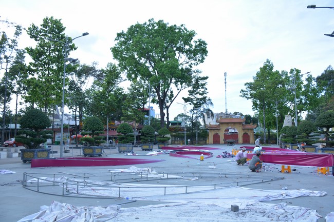 Công tác chuẩn bị đại lễ hoa đăng kỷ niệm đức Phật A-di-đà (Phần 2)