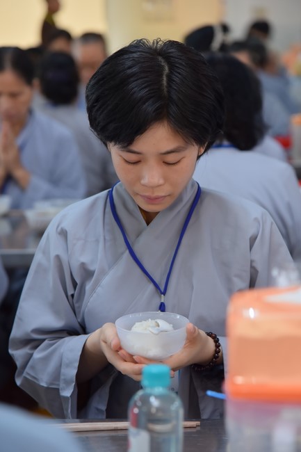 Dharma Talk Reciting the Buddha's names without receding in The 98th Seven-Day Retreat