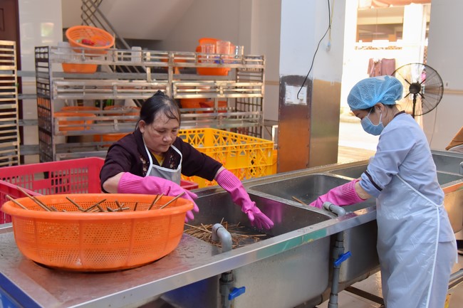 Dharma Talk Mind and Scene Being Compatible in The 98th Seven-Day Retreat