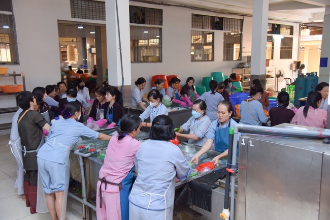 Dharma Talk Mind and Scene Being Compatible in The 98th Seven-Day Retreat