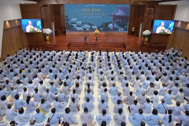 Dharma Talk Mind and Scene Being Compatible in The 98th Seven-Day Retreat