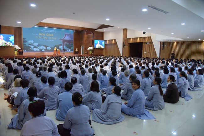 Dharma Talk Mind and Scene Being Compatible in The 98th Seven-Day Retreat