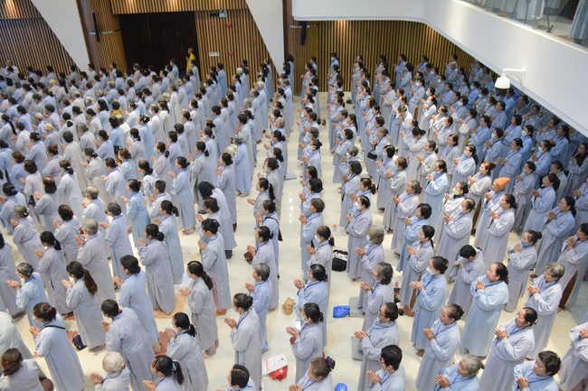 Dharma Talk Mind and Scene Being Compatible in The 98th Seven-Day Retreat