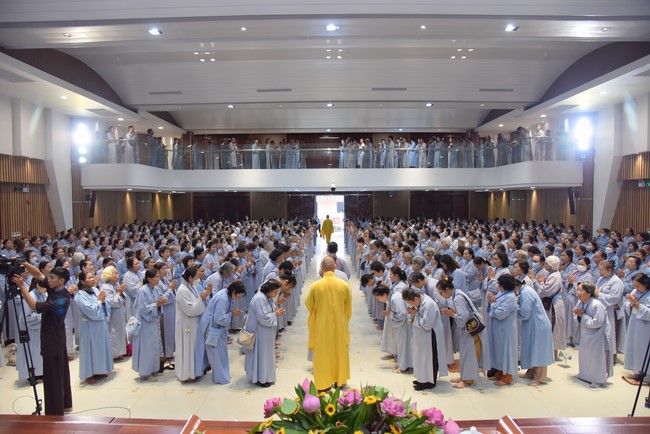 Dharma Talk Mind and Scene Being Compatible in The 98th Seven-Day Retreat