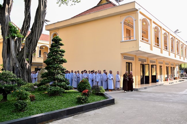 Dharma Talk Mind and Scene Being Compatible in The 98th Seven-Day Retreat