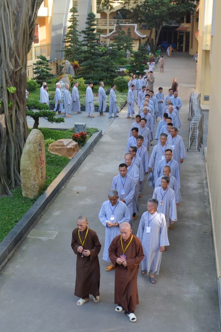 Dharma Talk Mind and Scene Being Compatible in The 98th Seven-Day Retreat