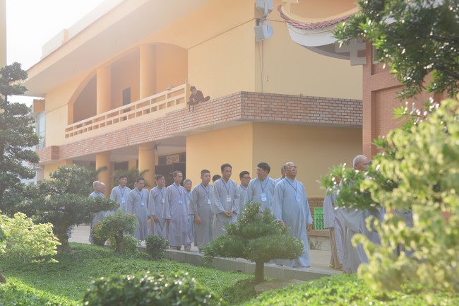 Dharma Talk Mind and Scene Being Compatible in The 98th Seven-Day Retreat