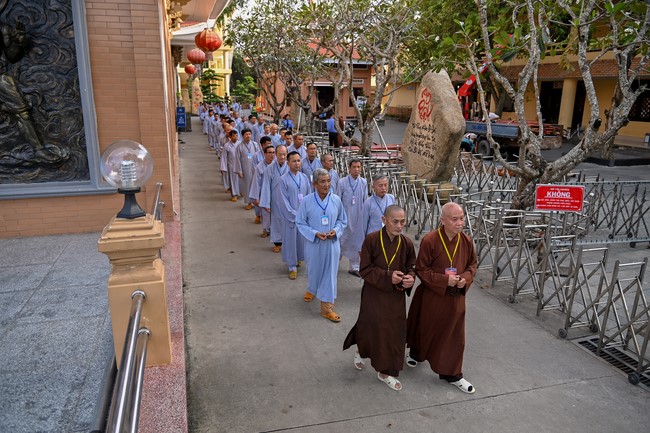 Dharma Talk Mind and Scene Being Compatible in The 98th Seven-Day Retreat