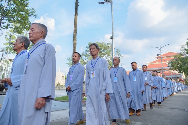 Dharma Talk Mind and Scene Being Compatible in The 98th Seven-Day Retreat