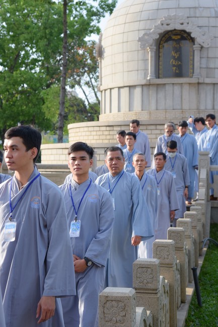 Dharma Talk Mind and Scene Being Compatible in The 98th Seven-Day Retreat