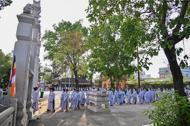 Dharma Talk Mind and Scene Being Compatible in The 98th Seven-Day Retreat