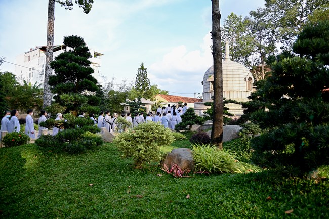 Dharma Talk Mind and Scene Being Compatible in The 98th Seven-Day Retreat