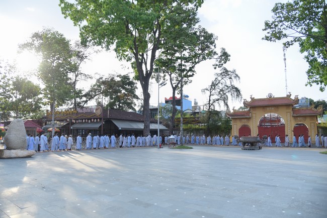 Dharma Talk Mind and Scene Being Compatible in The 98th Seven-Day Retreat