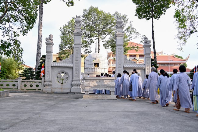 Dharma Talk Mind and Scene Being Compatible in The 98th Seven-Day Retreat