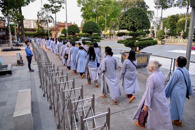 Dharma Talk Mind and Scene Being Compatible in The 98th Seven-Day Retreat