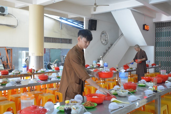 Dharma Talk Right practice without fear of death in The 98th Seven-Day Retreat