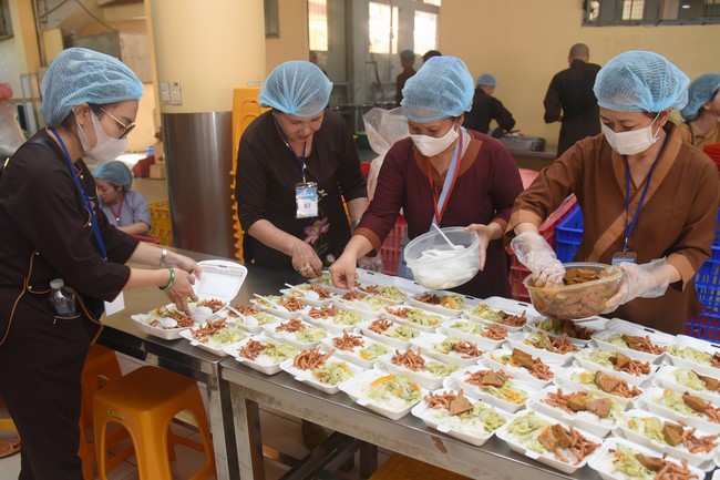 Dharma Talk Right practice without fear of death in The 98th Seven-Day Retreat