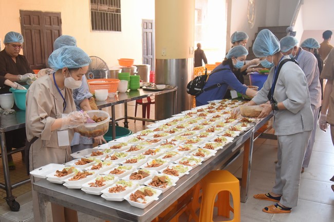 Dharma Talk Right practice without fear of death in The 98th Seven-Day Retreat