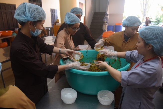 Dharma Talk Right practice without fear of death in The 98th Seven-Day Retreat