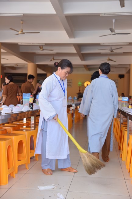 Dharma Talk Right practice without fear of death in The 98th Seven-Day Retreat