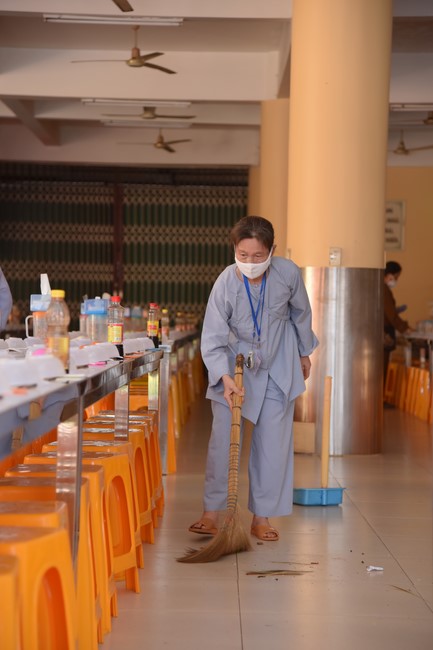 Dharma Talk Right practice without fear of death in The 98th Seven-Day Retreat