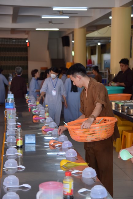 Dharma Talk Right practice without fear of death in The 98th Seven-Day Retreat