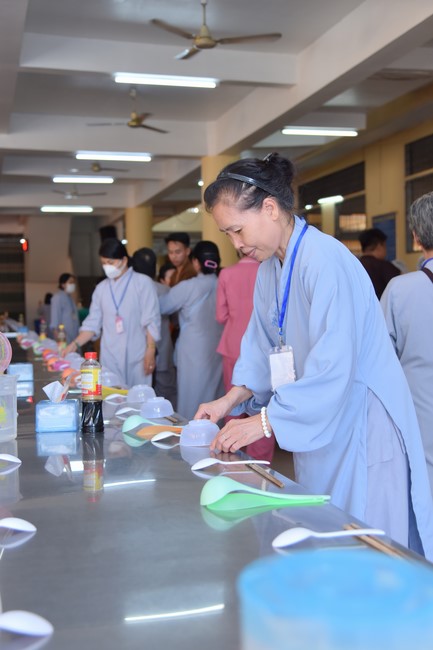 Dharma Talk Right practice without fear of death in The 98th Seven-Day Retreat