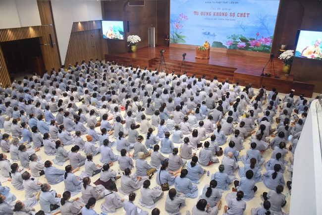 Dharma Talk Right practice without fear of death in The 98th Seven-Day Retreat