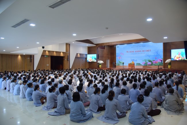 Dharma Talk Right practice without fear of death in The 98th Seven-Day Retreat