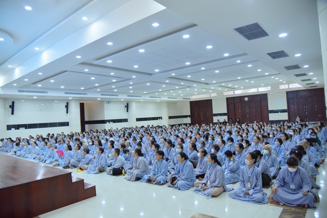 Dharma Talk Right practice without fear of death in The 98th Seven-Day Retreat