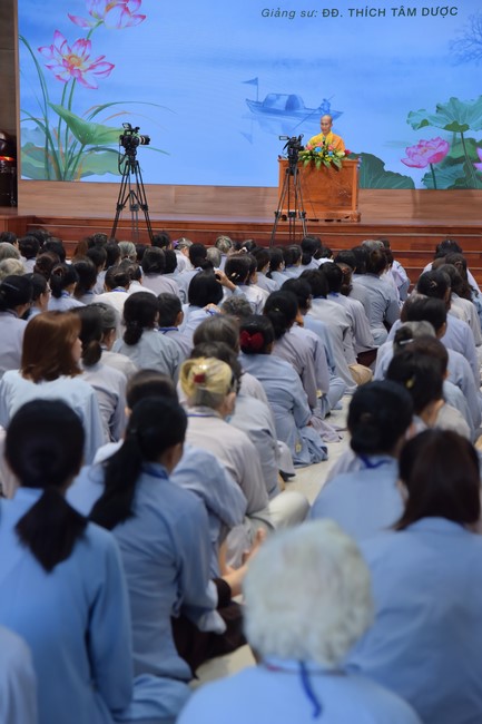 Dharma Talk Right practice without fear of death in The 98th Seven-Day Retreat