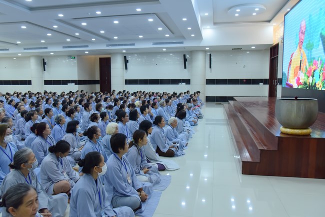 Dharma Talk Right practice without fear of death in The 98th Seven-Day Retreat