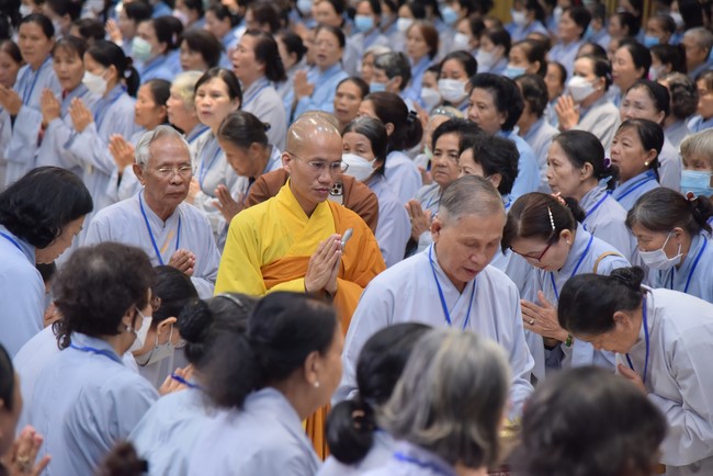 Dharma Talk Right practice without fear of death in The 98th Seven-Day Retreat