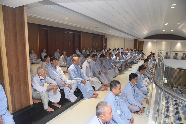 Dharma Talk Right practice without fear of death in The 98th Seven-Day Retreat