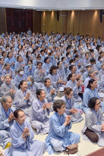 Dharma Talk Right practice without fear of death in The 98th Seven-Day Retreat