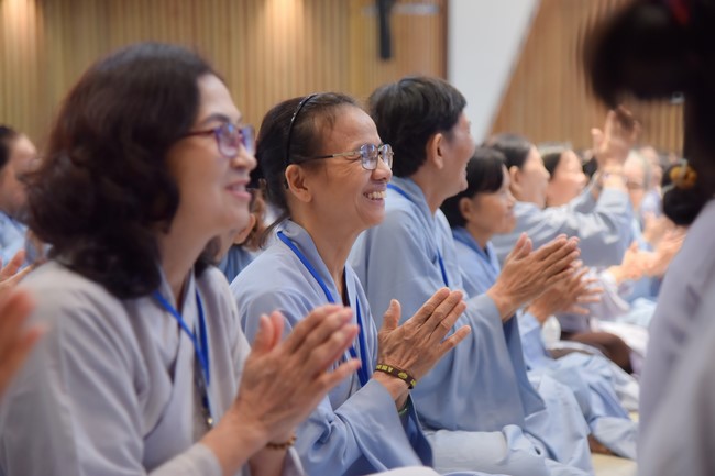 Dharma Talk Right practice without fear of death in The 98th Seven-Day Retreat