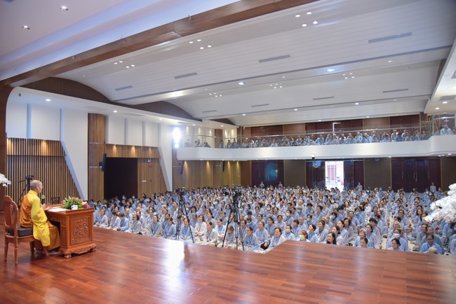 Dharma Talk Right practice without fear of death in The 98th Seven-Day Retreat