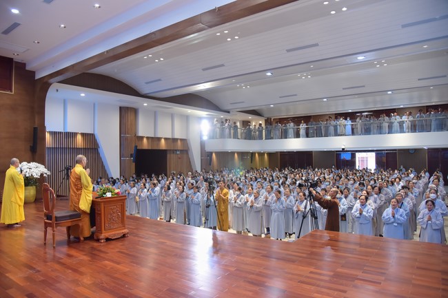 Dharma Talk Right practice without fear of death in The 98th Seven-Day Retreat