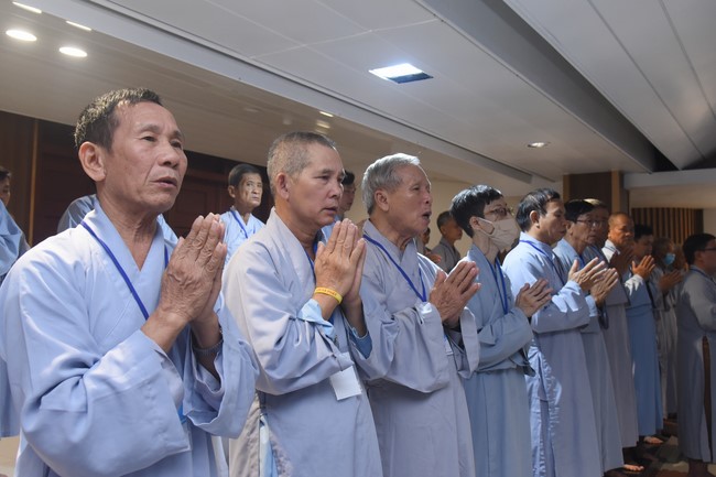 Dharma Talk Right practice without fear of death in The 98th Seven-Day Retreat