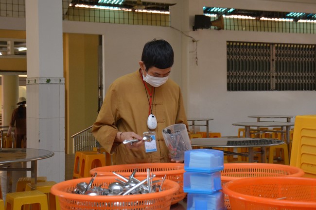 Dharma Talk Right practice without fear of death in The 98th Seven-Day Retreat