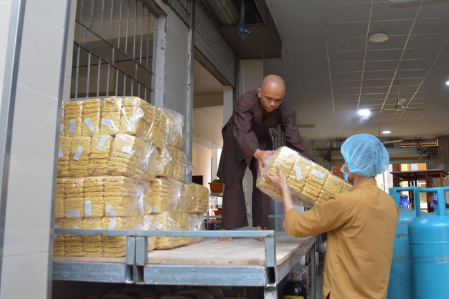 Dharma Talk Right practice without fear of death in The 98th Seven-Day Retreat