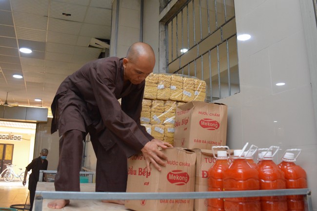 Dharma Talk Right practice without fear of death in The 98th Seven-Day Retreat