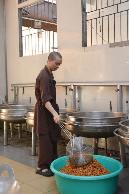 Dharma Talk Right practice without fear of death in The 98th Seven-Day Retreat