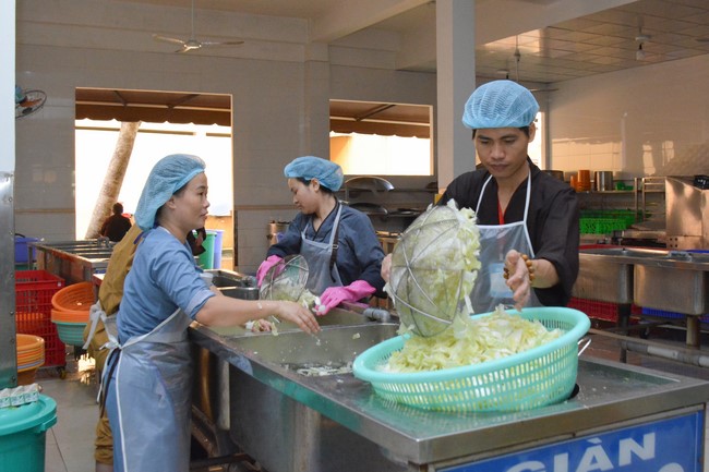 Dharma Talk Right practice without fear of death in The 98th Seven-Day Retreat