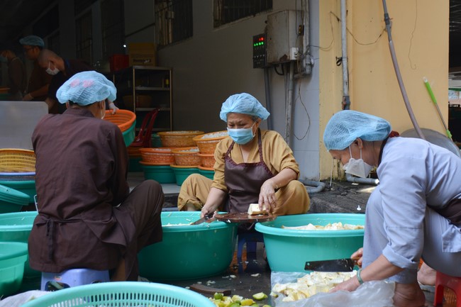 Dharma Talk Right practice without fear of death in The 98th Seven-Day Retreat