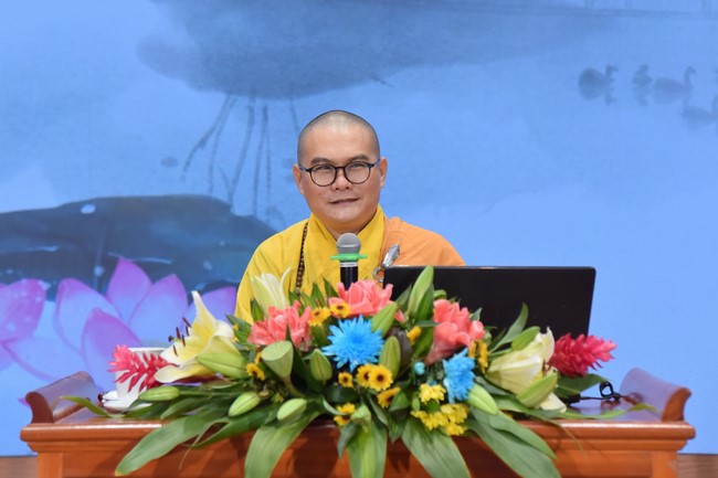 Dharma Talk  The Core of Ksitigarbha Sutra in The 98th Seven-Day Retreat