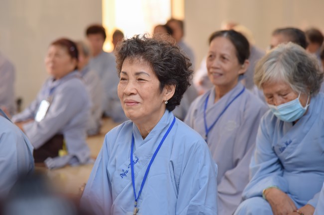 Dharma Talk  The Core of Ksitigarbha Sutra in The 98th Seven-Day Retreat
