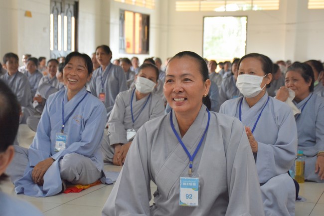 Dharma Talk  The Core of Ksitigarbha Sutra in The 98th Seven-Day Retreat